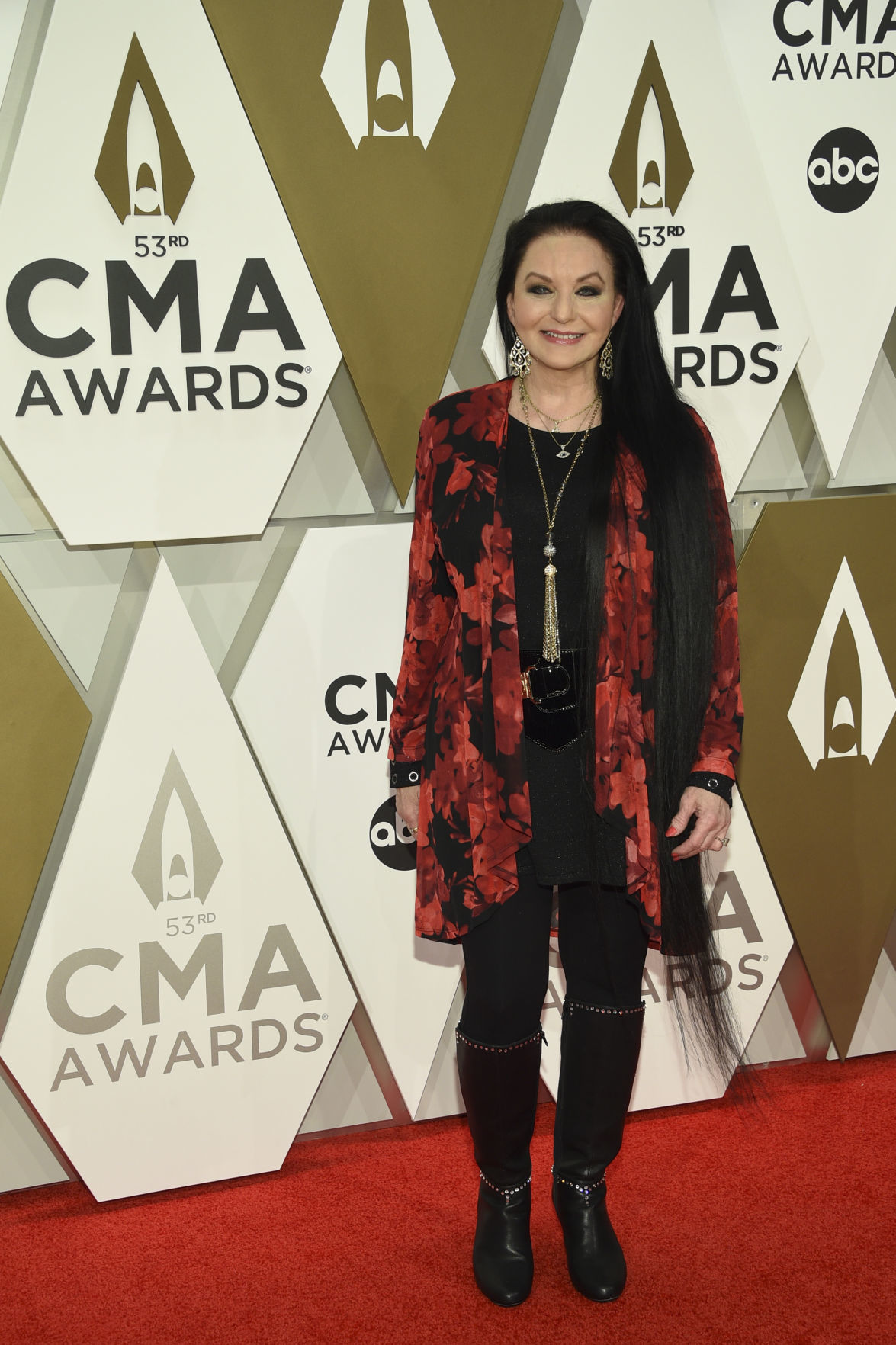 53rd Annual CMA Awards - Arrivals